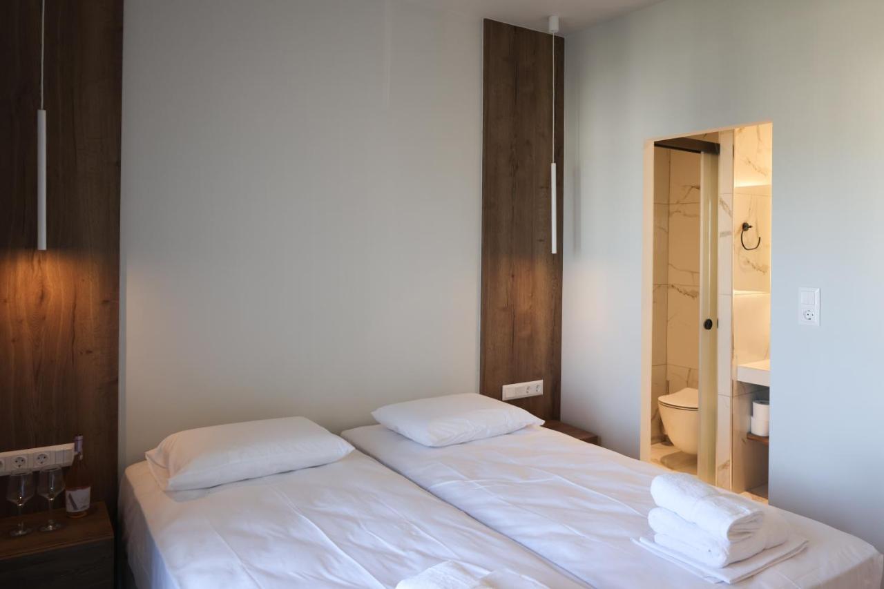Uphill Unique Boutique Suites مدينة سكياثوس المظهر الخارجي الصورة