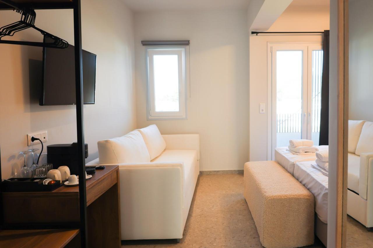 Uphill Unique Boutique Suites مدينة سكياثوس المظهر الخارجي الصورة