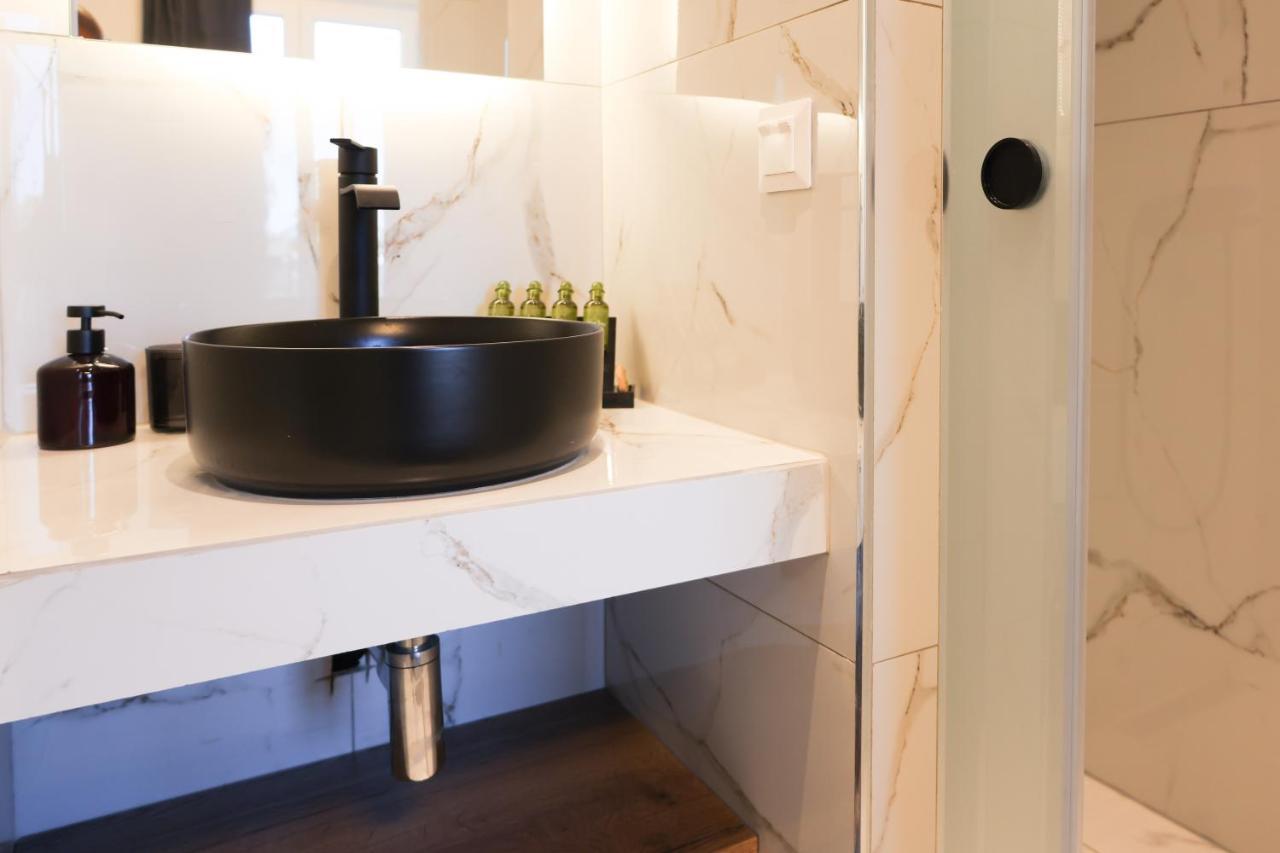 Uphill Unique Boutique Suites مدينة سكياثوس المظهر الخارجي الصورة