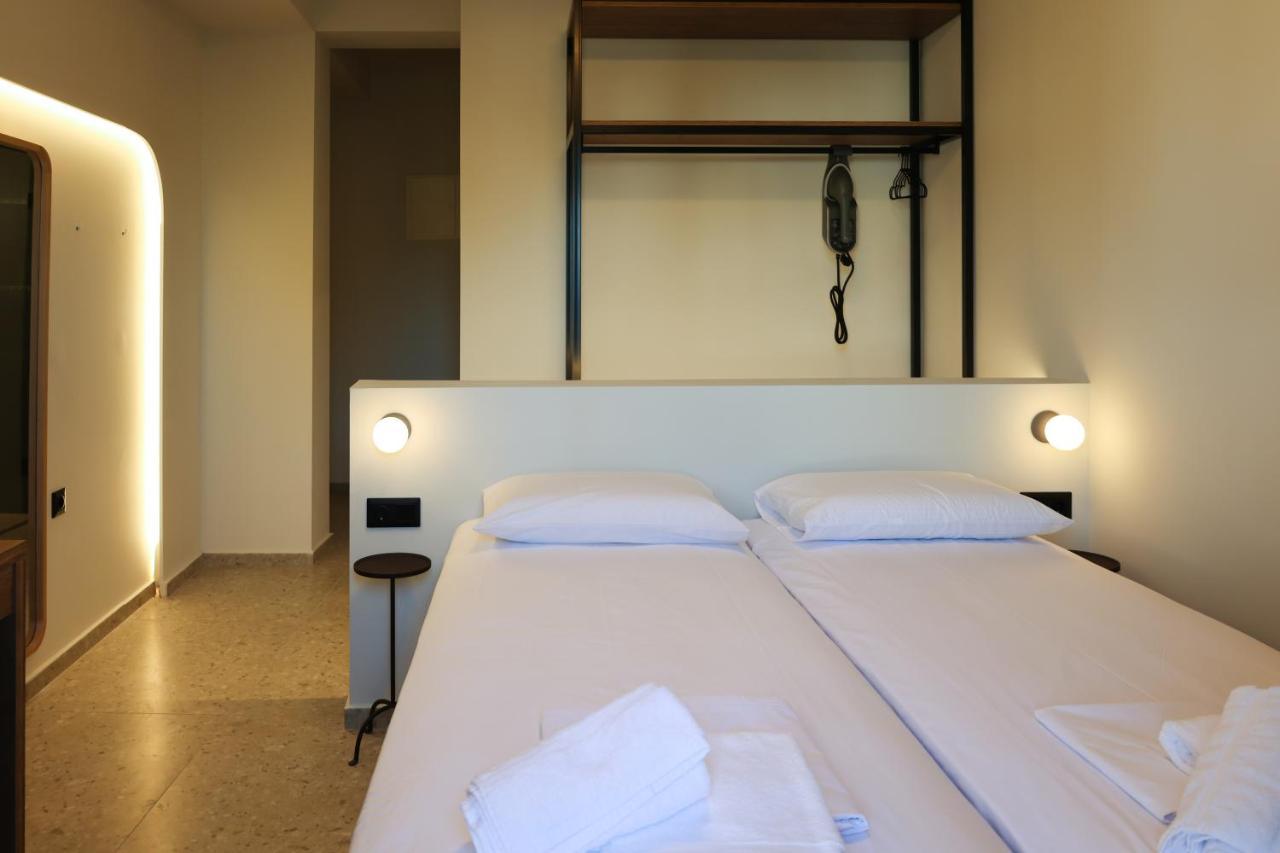 Uphill Unique Boutique Suites مدينة سكياثوس المظهر الخارجي الصورة